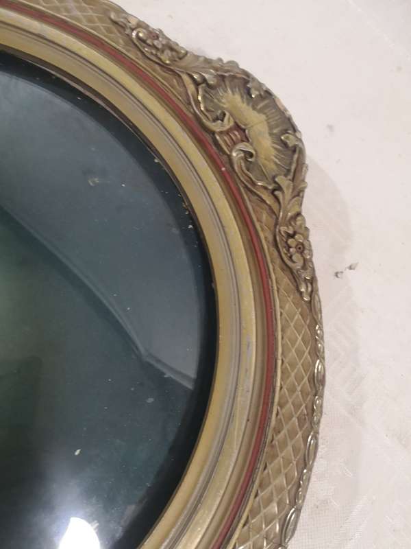 Magnificent Antique Convex Bubble Glass - Wood Gold Gilt Oval Picture Frame of a Aristocrat