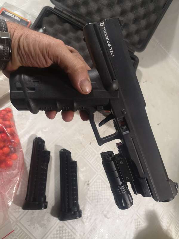 Very Powerful Tiberius T8.1 Self Defence Pepper ball Pistol Gigantic Combo