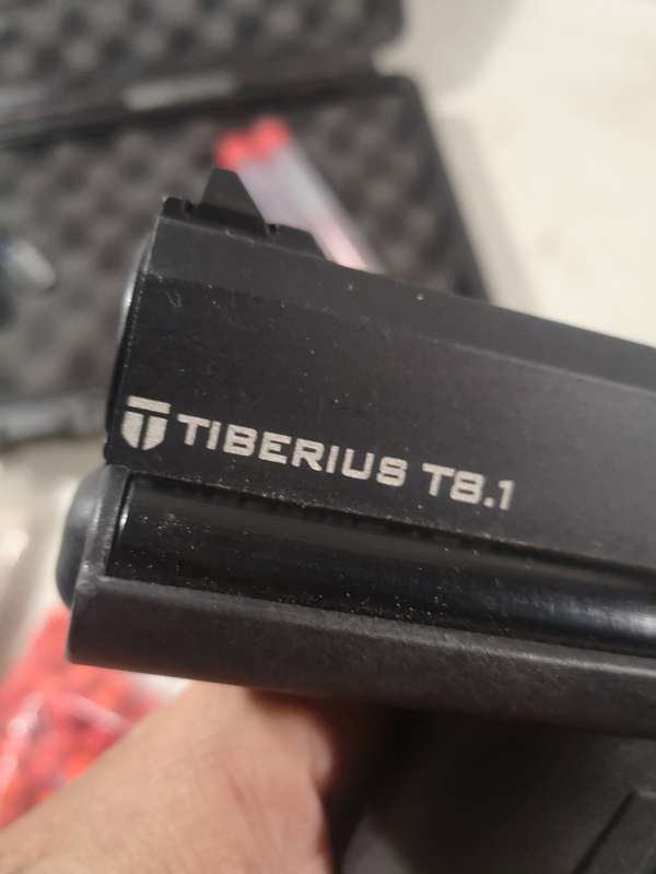 Very Powerful Tiberius T8.1 Self Defence Pepper ball Pistol Gigantic Combo