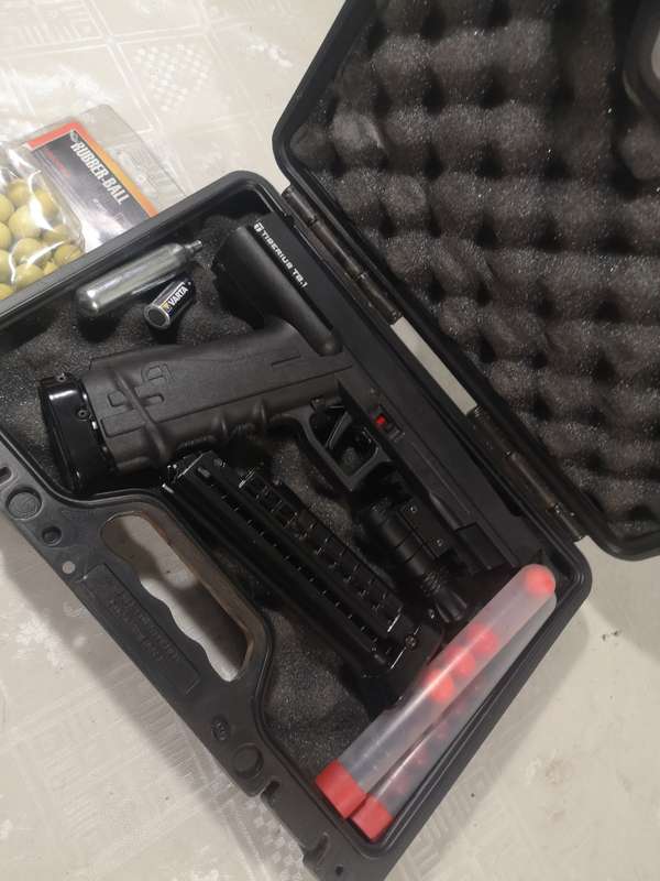 Very Powerful Tiberius T8.1 Self Defence Pepper ball Pistol Gigantic Combo