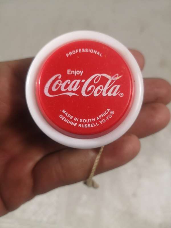 Vintage Genuine Russell Coca Cola Professional Yo-Yo