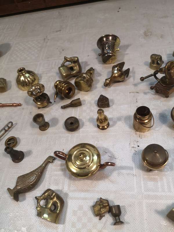 Printers Tray (40 Spaces) with Solid Brass  collector Miniatures (approx. 51 pieces)