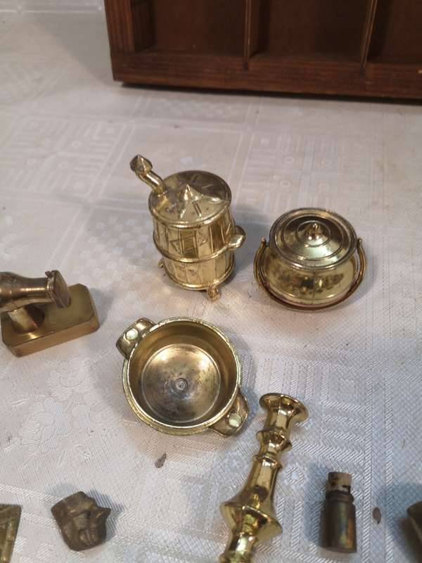 Printers Tray (40 Spaces) with Solid Brass  collector Miniatures (approx. 51 pieces)