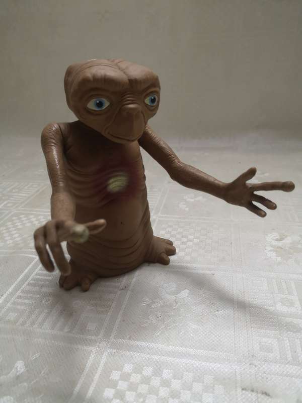 E.t. The Extra Terrestrial Puppet Action Toy Glow in Dark Made by ReSaurus