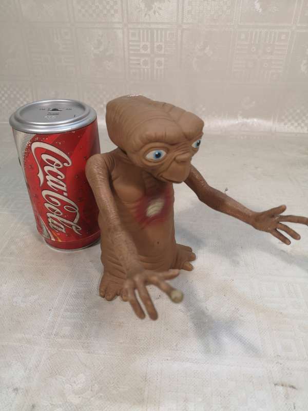 E.t. The Extra Terrestrial Puppet Action Toy Glow in Dark Made by ReSaurus