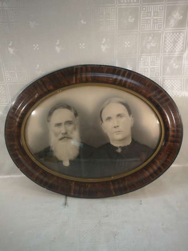 Oval Antique Wooden Bubble Glass Convex Wood Frame with Old Couple Photo 1 of 2