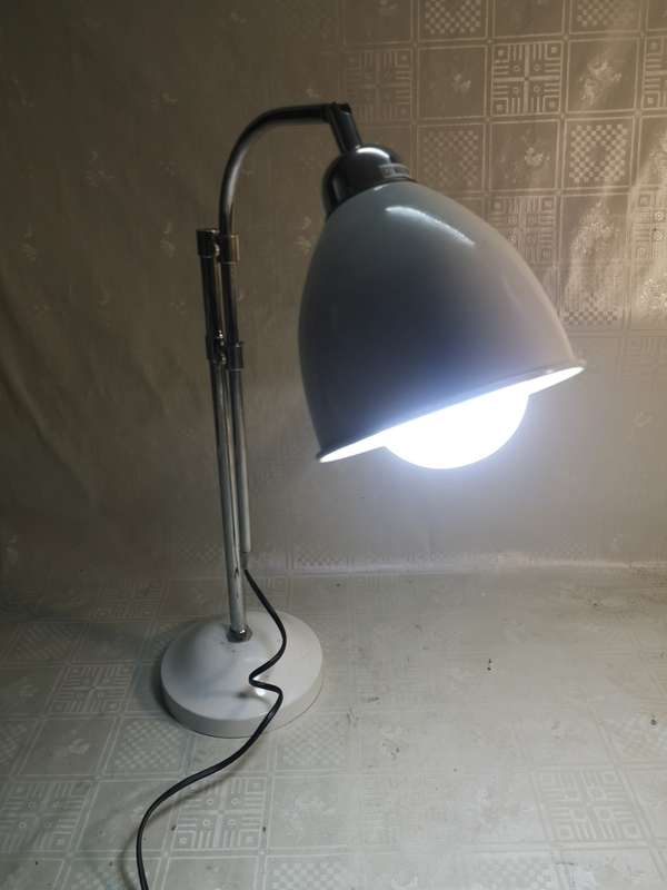 Magnificent Vintage Gooseneck Table Lamp - Tested working 550mm high