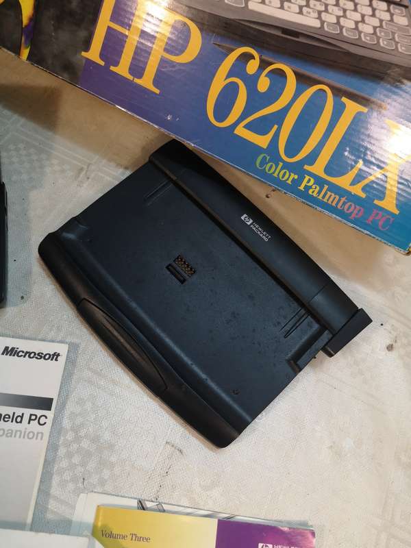 Fantastic!!! Vintage 1990`s HP 620LX Color Palmtop PC Complete in Box