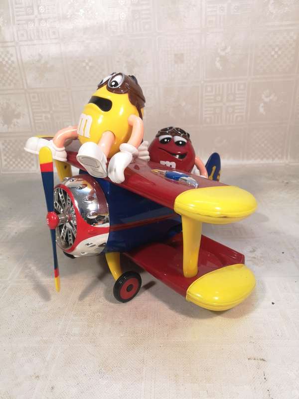 RARE!! M&M`S SWEET CANDY BIG DISPENSER YELLOW AVIATOR BI-PLANE AIRPLANE