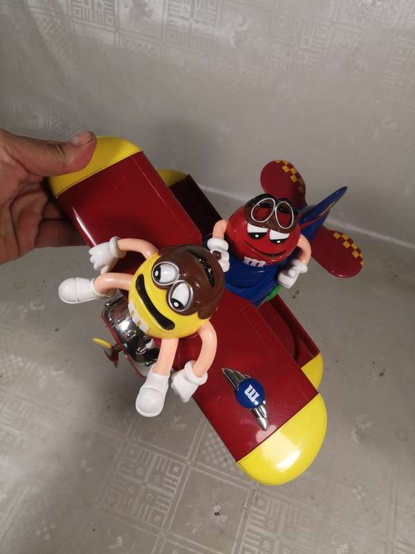 RARE!! M&M`S SWEET CANDY BIG DISPENSER YELLOW AVIATOR BI-PLANE AIRPLANE