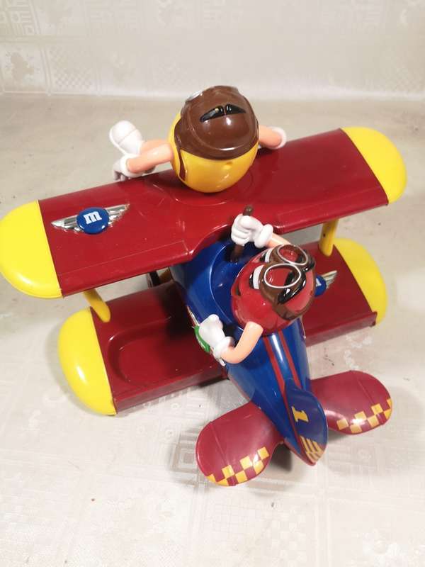 RARE!! M&M`S SWEET CANDY BIG DISPENSER YELLOW AVIATOR BI-PLANE AIRPLANE
