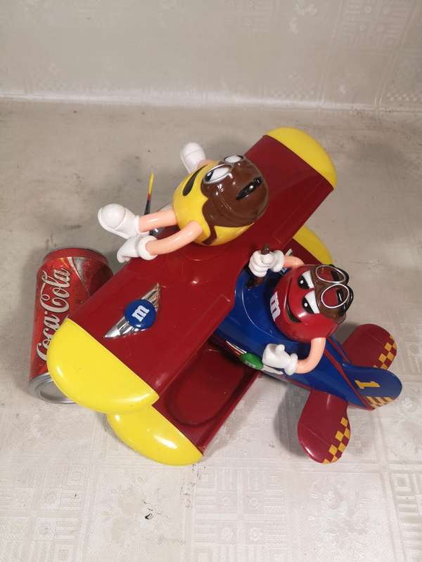 RARE!! M&M`S SWEET CANDY BIG DISPENSER YELLOW AVIATOR BI-PLANE AIRPLANE
