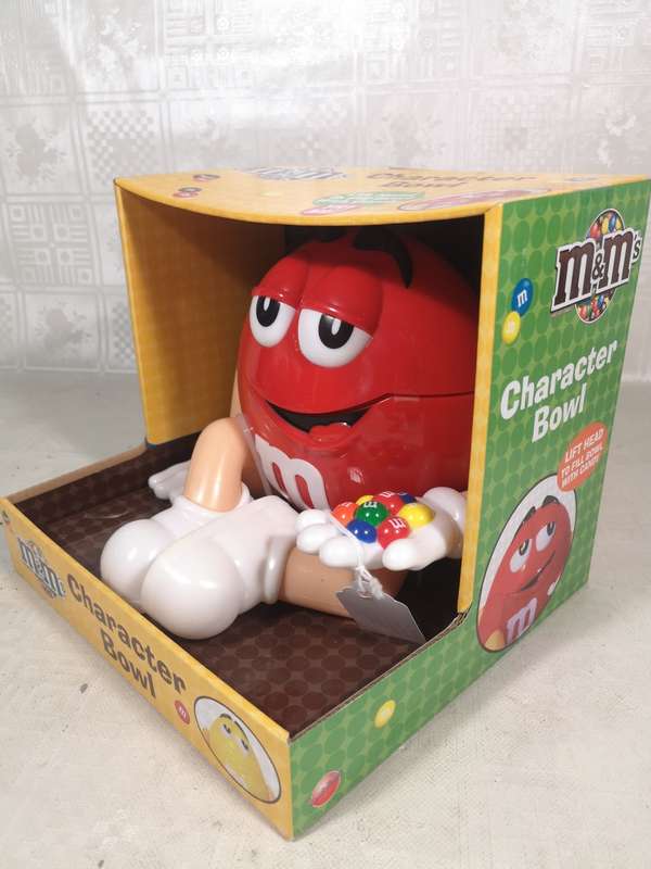 GYANT!! Official M & M`s Brand Collectible - Plain M&M - RED Character Bowl - MINT IN BOX