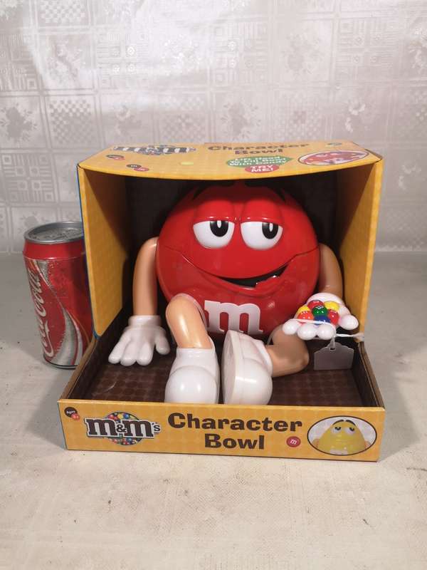 GYANT!! Official M & M`s Brand Collectible - Plain M&M - RED Character Bowl - MINT IN BOX