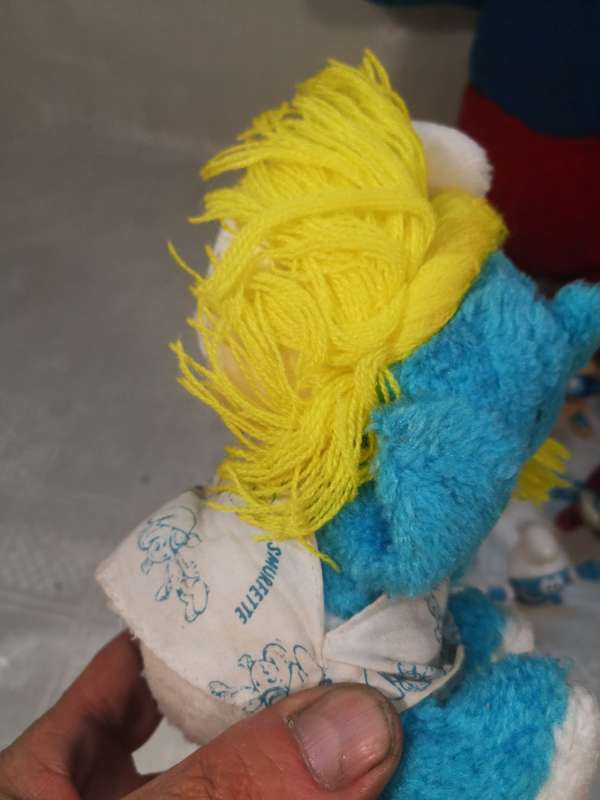 VERY LARGE VINTAGE SMURF COLLECTION
