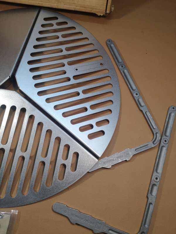 Front Runner VACC023 4x4 Spare Tire Mount Braai/BBQ Grate