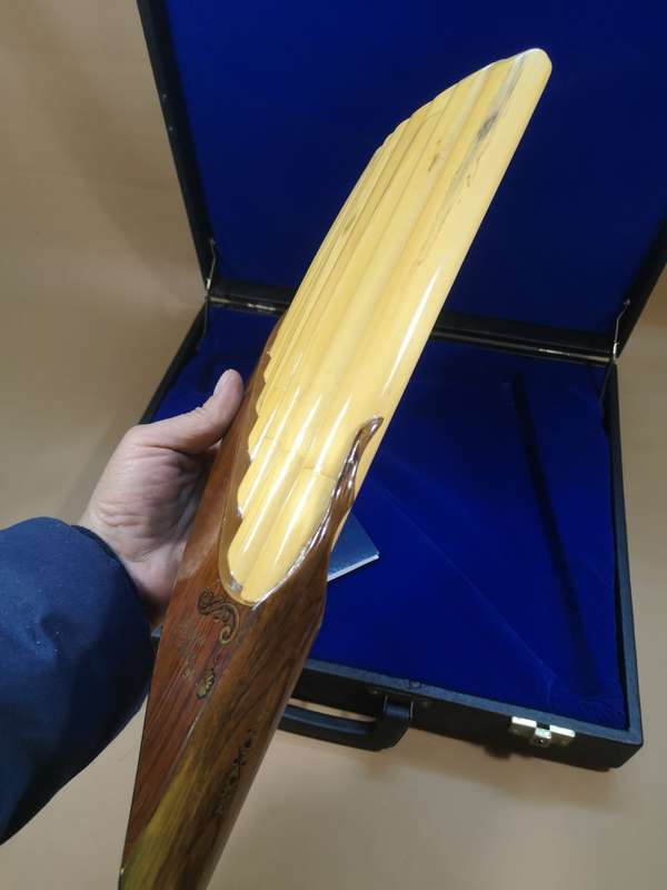 Magnificent Original Roberto 94 Maestro 26 pipe Pan Flute in a Leather Bound Case