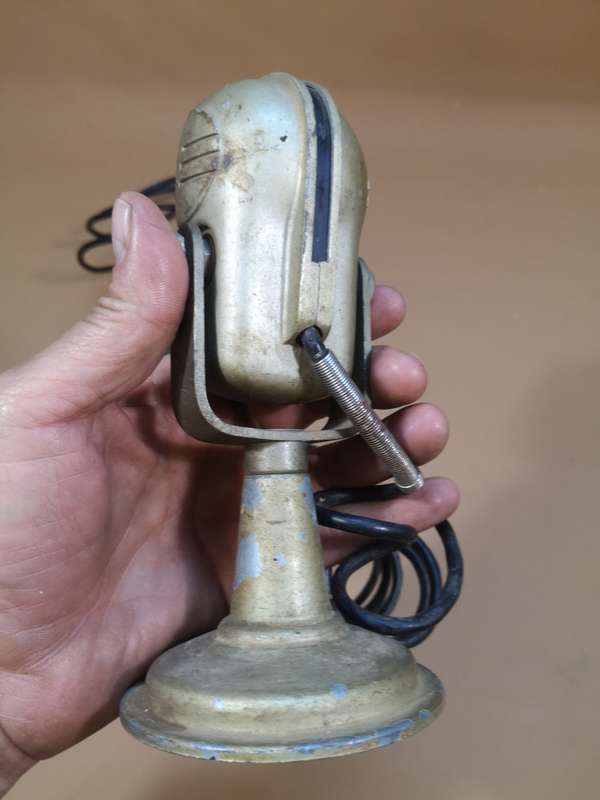 VERY RARE!! ORIGINAL VINTAGE 1950'S PIEZO ELECTTRICO 1100V COMENTATORS MICROPHONE