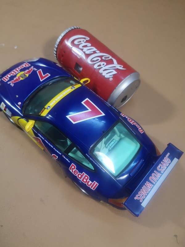 Sun Star 1/18 Scale Diecast - 9029 Porsche 911 GT3 Red Bull Racing