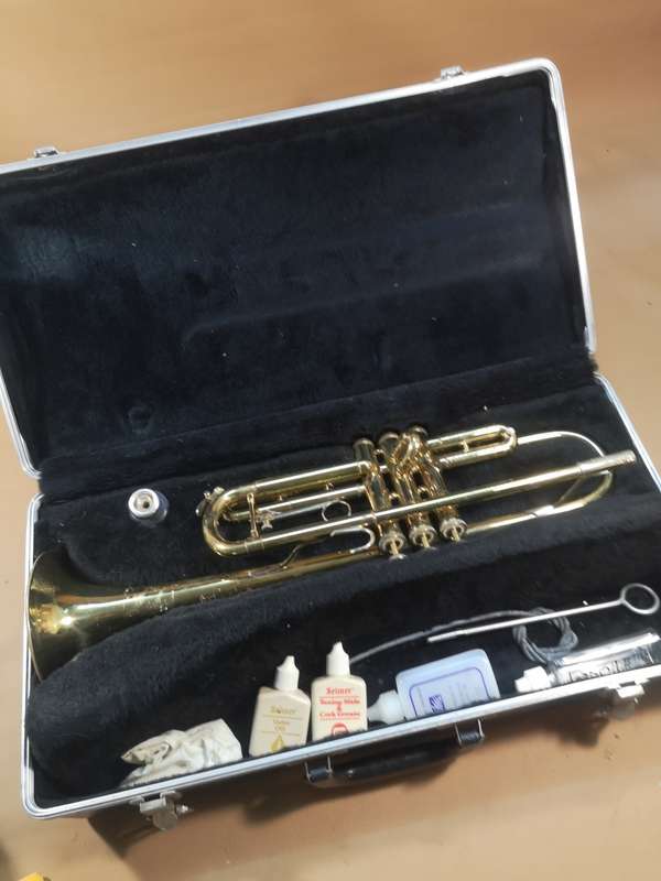 Magnificent Professional Bach TR300 Trumpet in original case