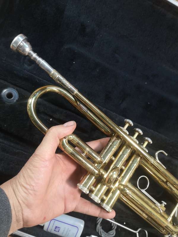 Magnificent Professional Bach TR300 Trumpet in original case