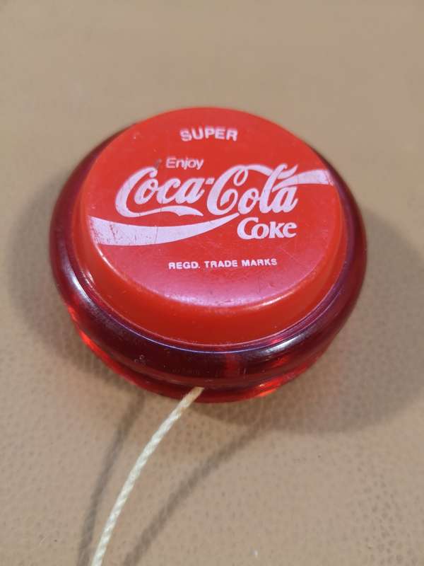 Stunning Vintage Super Coca Cola YoYo