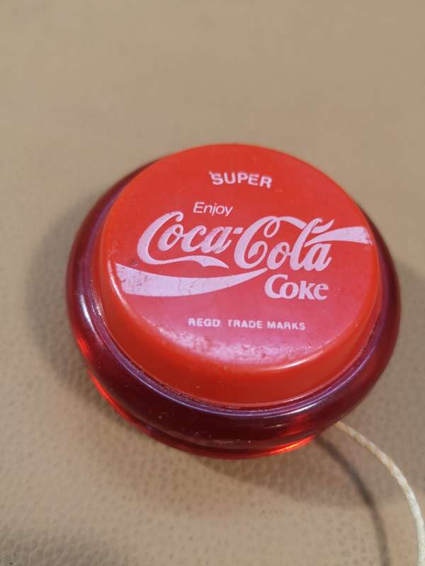 Stunning Vintage Super Coca Cola YoYo