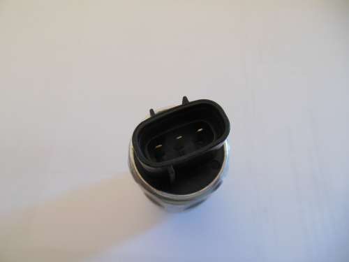 Isuzu Chevrolet Opel Speed Sensor  8-97256-525-0 / 8972565250