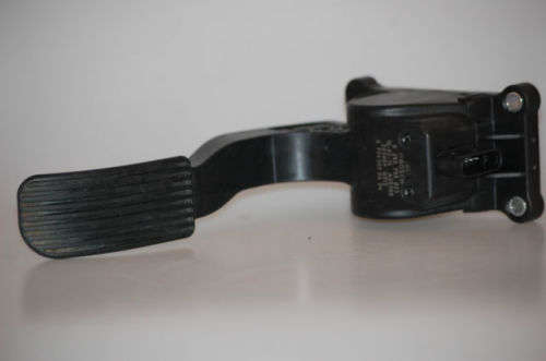Vw Crafter Mercedes Sprinter Vito Accelerator Throttle Pedal 0280755023 / A9063000404