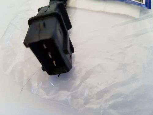 Hyundai Elantra Tiburon Knock Sensor 39250-23010/ Ks146 3925023010 3pins