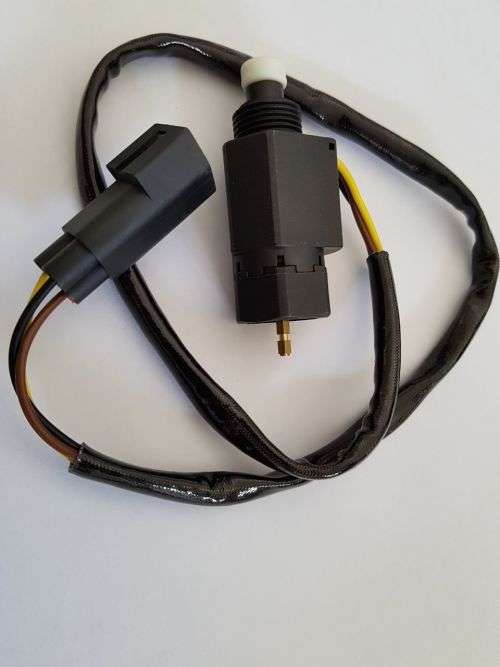 FORD FIESTA ESCORT KA SPEEDOMETER SENSOR  94BB-9E731-CA 94BB9E731DA