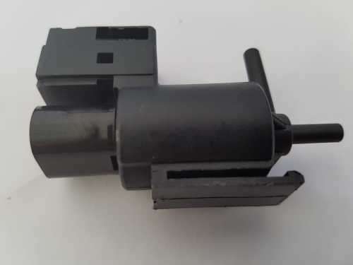 Mazda Vacuum Solenoid Valve K5t49090 K5t49091 Kl01-18-741