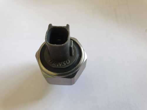 Toyota Denso Knock Sensor 89615-12040 One Pin