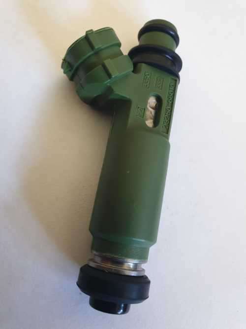 Toyota Lexus Land Cruiser Denso Injector 23250-66010