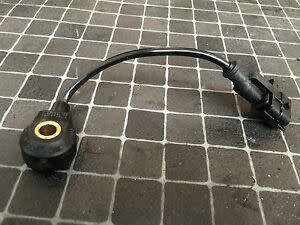 Toyota Bosch Knock Sensor 0261231149 89615-02010