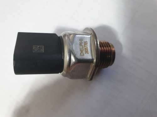 HYUNDAI KIA  FUEL RAIL PRESSURE SENSOR 96868901 85PP30-02  7210-0498
