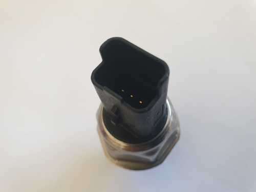 Ford Mazda Mini Fuel Rail Pressure Sensor 85PP34-02 9M5Q-9D280-AB / 55PP34-02 9670076780