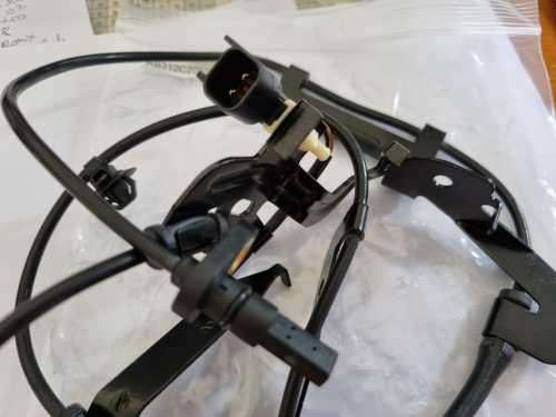 Ford Ranger Front Left Abs Sensor 1723526, AB312C205Bc