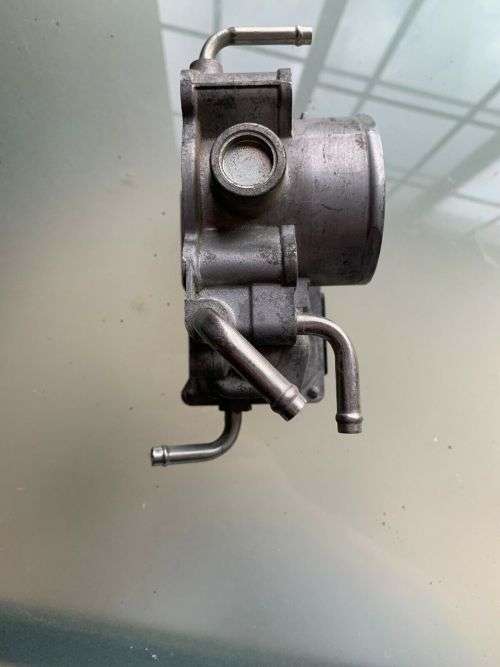 Toyota Rav4 Camry Original Throttle Body 22030-28060
