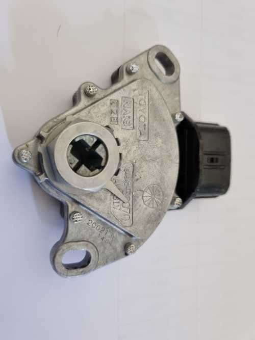 Toyota Gearbox Neutral Safety Switch 84540-52070 AV2317