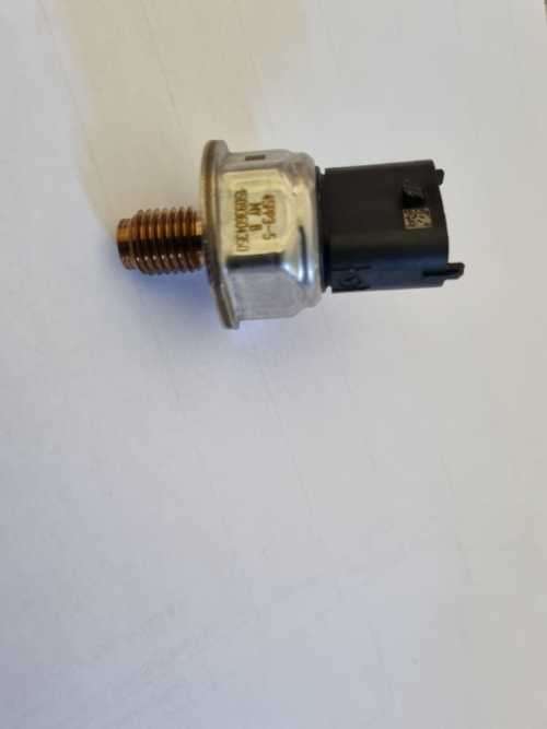 Opel Fuel Rail Pressure Sensor 45pp3-5 FPS009  15282576583