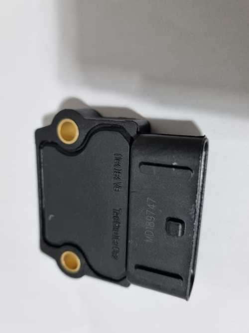 Mitsubishi Ignition Control Module Power Unit Ignitor MD189747 J722T