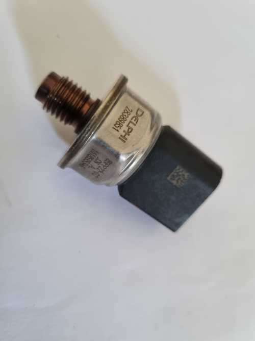 Mercedes Jeep  Delphi Rail Pressure Sensor 55PP22-01 9307Z521A A6510700700