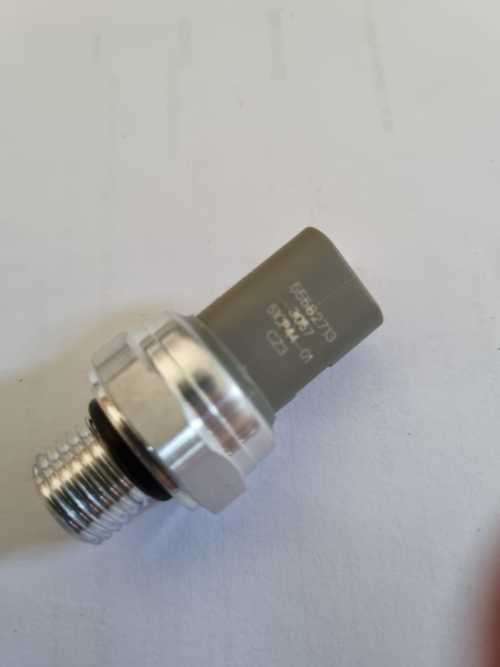 Opel Oil Pressure Sensor  55582713  1248001 51CP44-01
