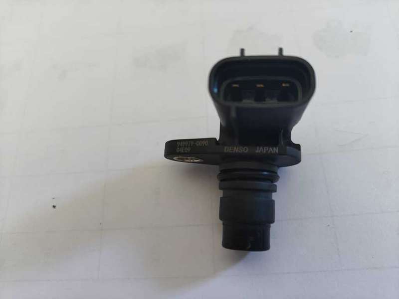 Nissan Crankshaft Position Sensor 949979-0090 23731Aw400