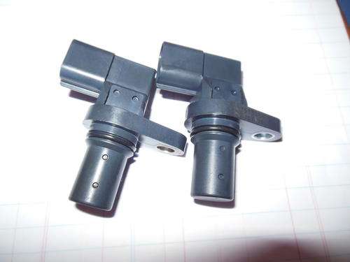 MAZDA CAMSHAFT POSITION SENSOR ZL01-18-230 / J5T30571