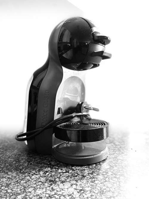 Nescafe Dolce Gusto Genio 2 Machine