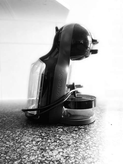 Nescafe Dolce Gusto Genio 2 Machine