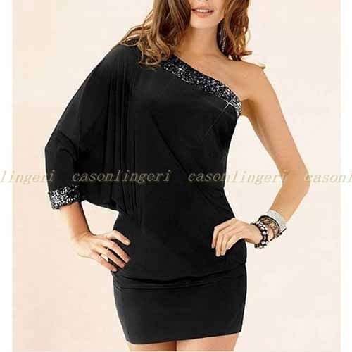 Sizzling one-off shoulder batwing dress