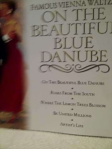 Famous Vienna Waltzes: On The Beautiful Blue Danube : CD